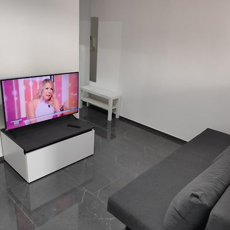 Oniria Suite - 100 Mt Dal Mare แตร์ราชินา ภายนอก รูปภาพ