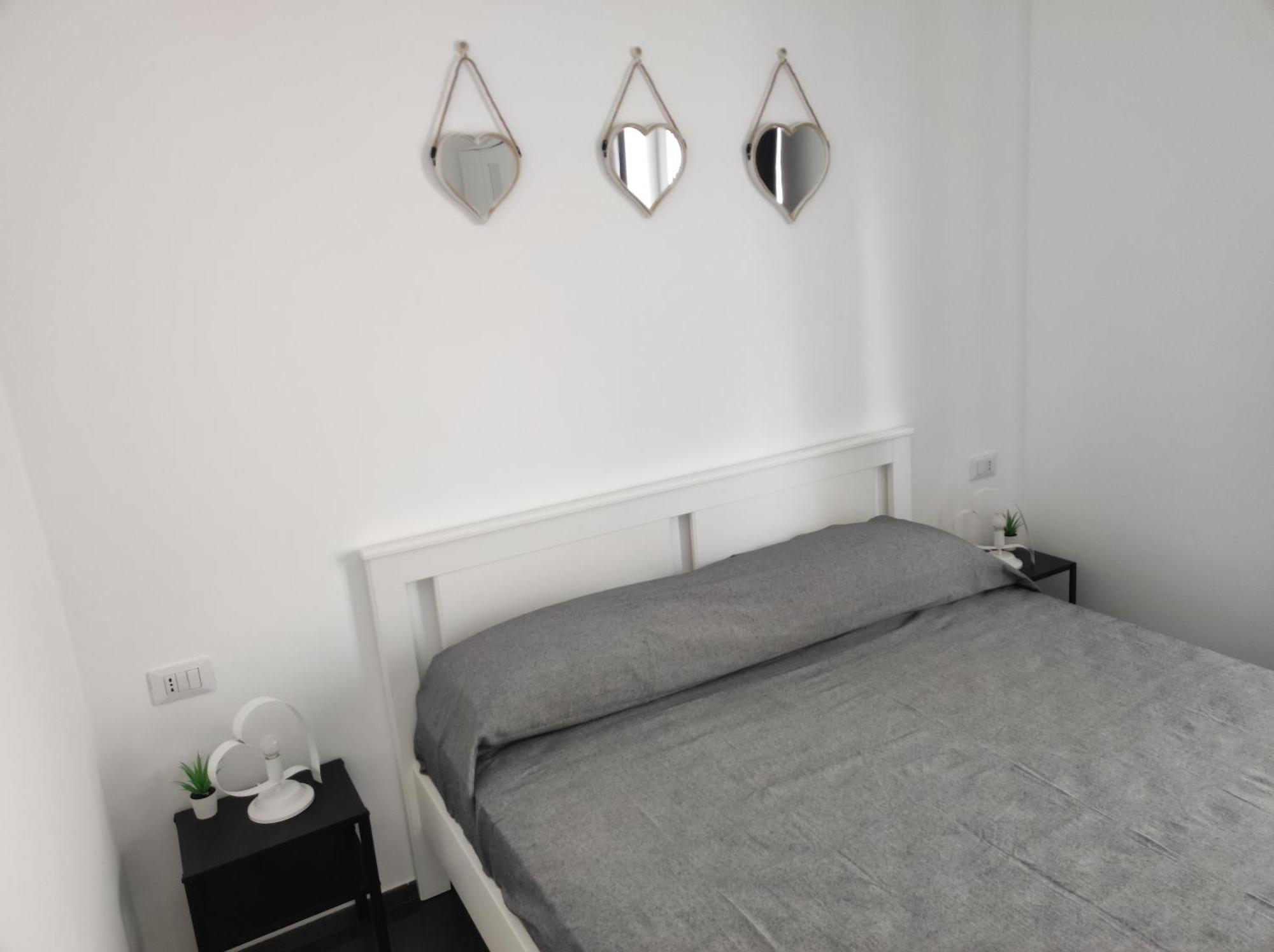 Oniria Suite - 100 Mt Dal Mare แตร์ราชินา ภายนอก รูปภาพ