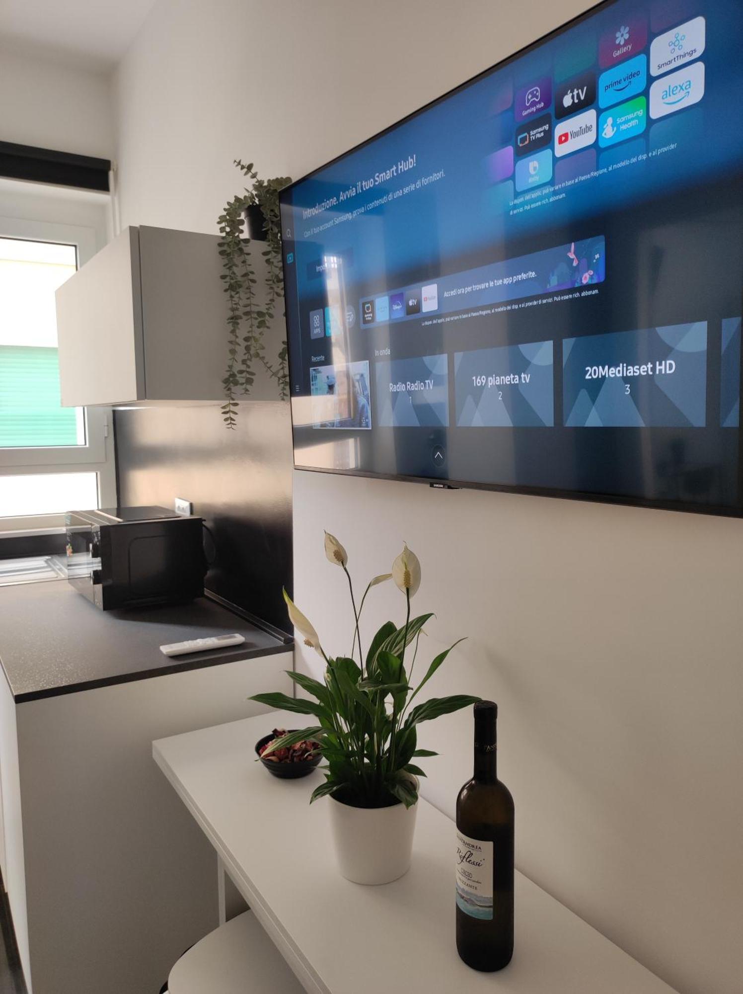 Oniria Suite - 100 Mt Dal Mare แตร์ราชินา ภายนอก รูปภาพ